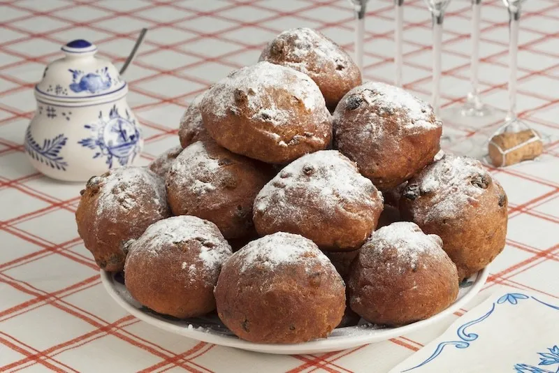 Oliebollen und Appelflappen